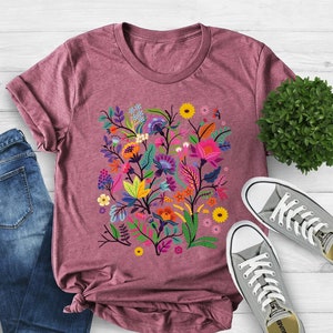 Wildflower Tshirt, Wild Flowers Shirt, Floral Tshirt, Flower Shirt, Gift for Women, Ladies Shirts, Best Friend Gift Shirt,Nature Lover Shirt