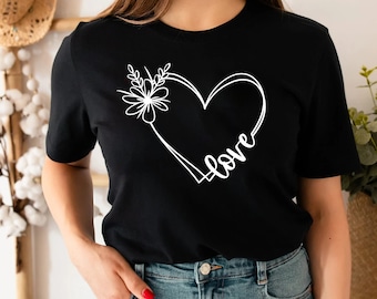 Custom Text Heart Line Shirt, Double Heart Shirt, Your Name Heart Line Shirt, Custom Grandma Shirt, Personalized Mom Shirt, Customized Heart