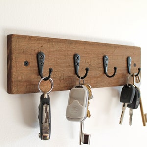Porte clés mural en bois ancien, accroche clés mural rustique, rangement clés minimaliste, crochets pour clés et bijoux, déco wabi-sabi