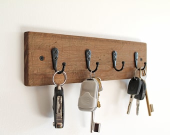 Old wooden wall key holder, rustic wall key hanger, minimalist key storage, hooks for keys and jewelry, wabi-sabi decor