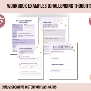 Op de afbeelding: Een werkboek met voorbeelden van uitdagende gedachten en overtuigingen. Het werkboek is paars en wit met een roze en gele stervormig ontwerp. De tekst op de omslag luidt "Werkboekvoorbeelden (Uitdagende gedachten)" en "Evidence Based". De tekst op de binnenpagina's omvat "Werkbladen voor uitdagende overtuigingen", "Het trauma", "Uitdagende overtuigingen", "Oefenvoorbeeld: Problematisch denken", "Voorbarige conclusies", "Gedachtelezen", "Zwart-wit denken", "Bonus: Cognitieve vervormingskaarten", "Snijrand", en "Direct toegang 24/7".