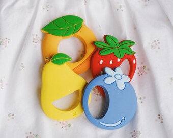 Silicone gum massages for early childhood