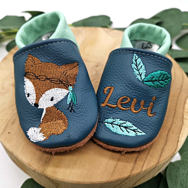 Bio Krabbelschuhe mit Namen für Baby und Kinder (Öko Lederpuschen) - personalisierte Lauflernschuhe mit Name