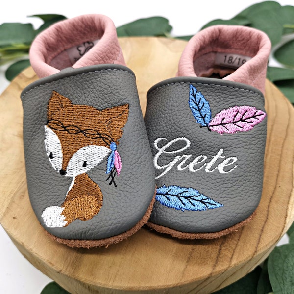 Bio Krabbelschuhe mit Namen für Baby und Kinder (Öko Lederpuschen) - personalisierte Lauflernschuhe mit Name