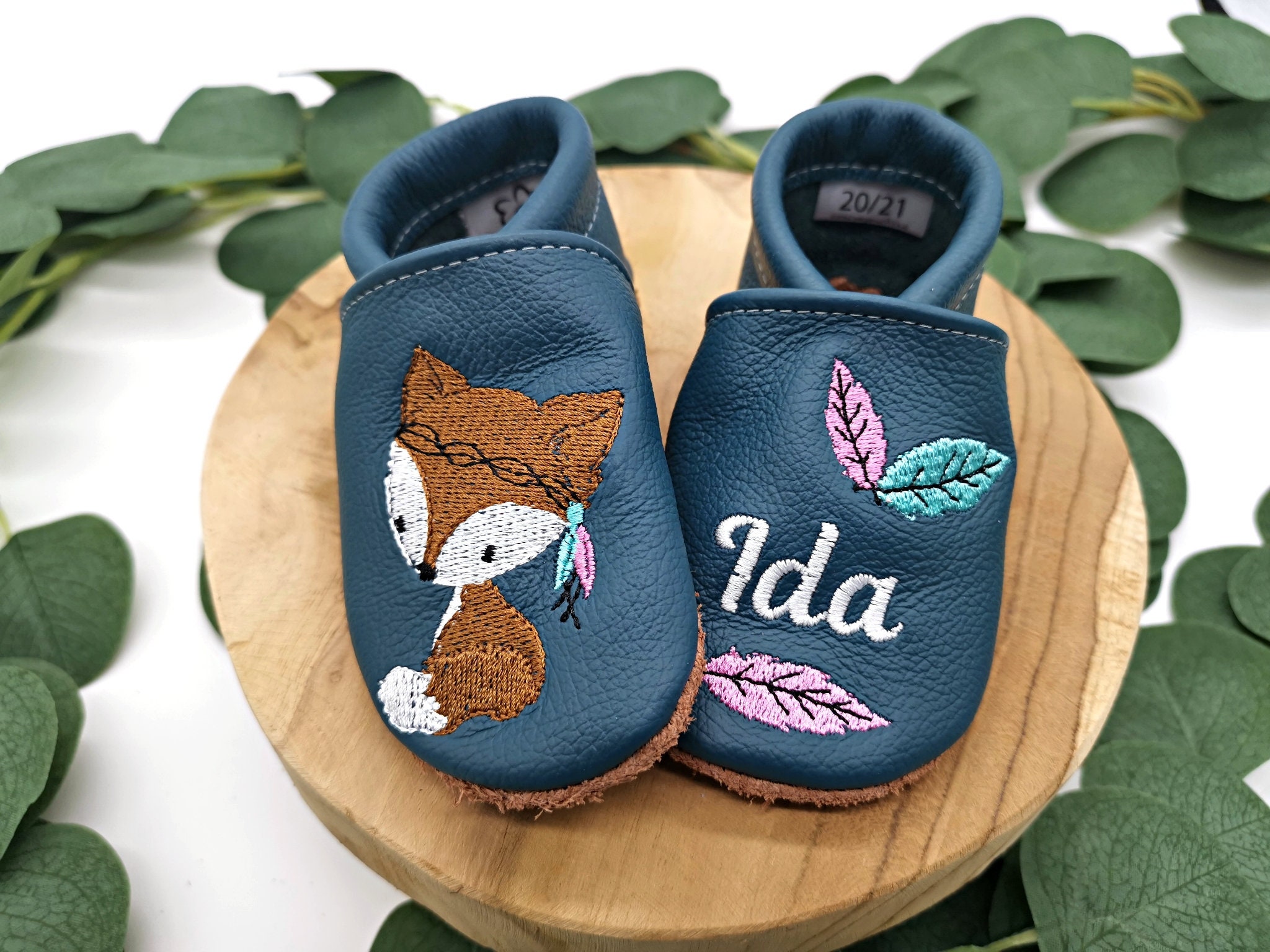 Krabbelschuhe für Ihr Baby Bio Krabbelschuhe mit Namen für Baby und Kinder (Öko Lederpuschen