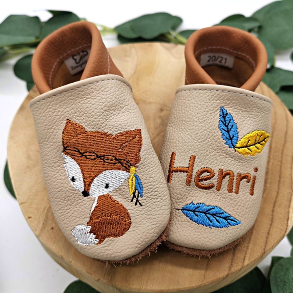 Bio Krabbelschuhe mit Namen für Baby und Kinder (Öko Lederpuschen) - personalisierte Lauflernschuhe mit Name