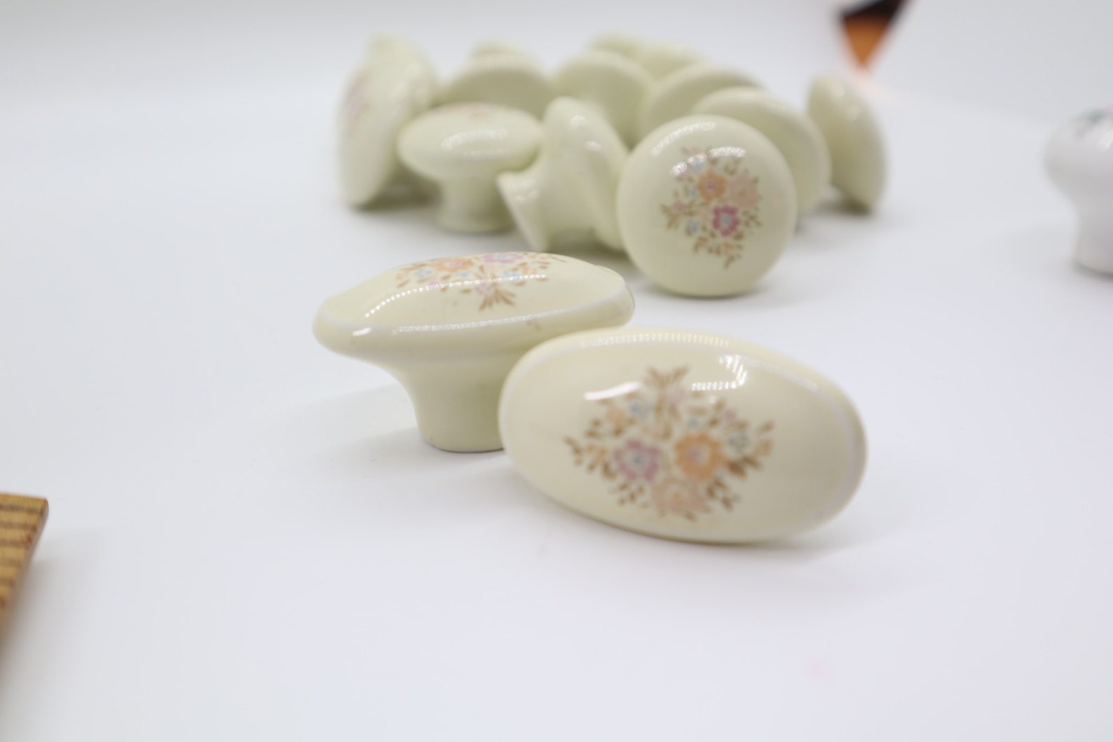 Vintage Ceramic Knobs and Pulls for Furniture or Cupboard Knobs, Pink ...