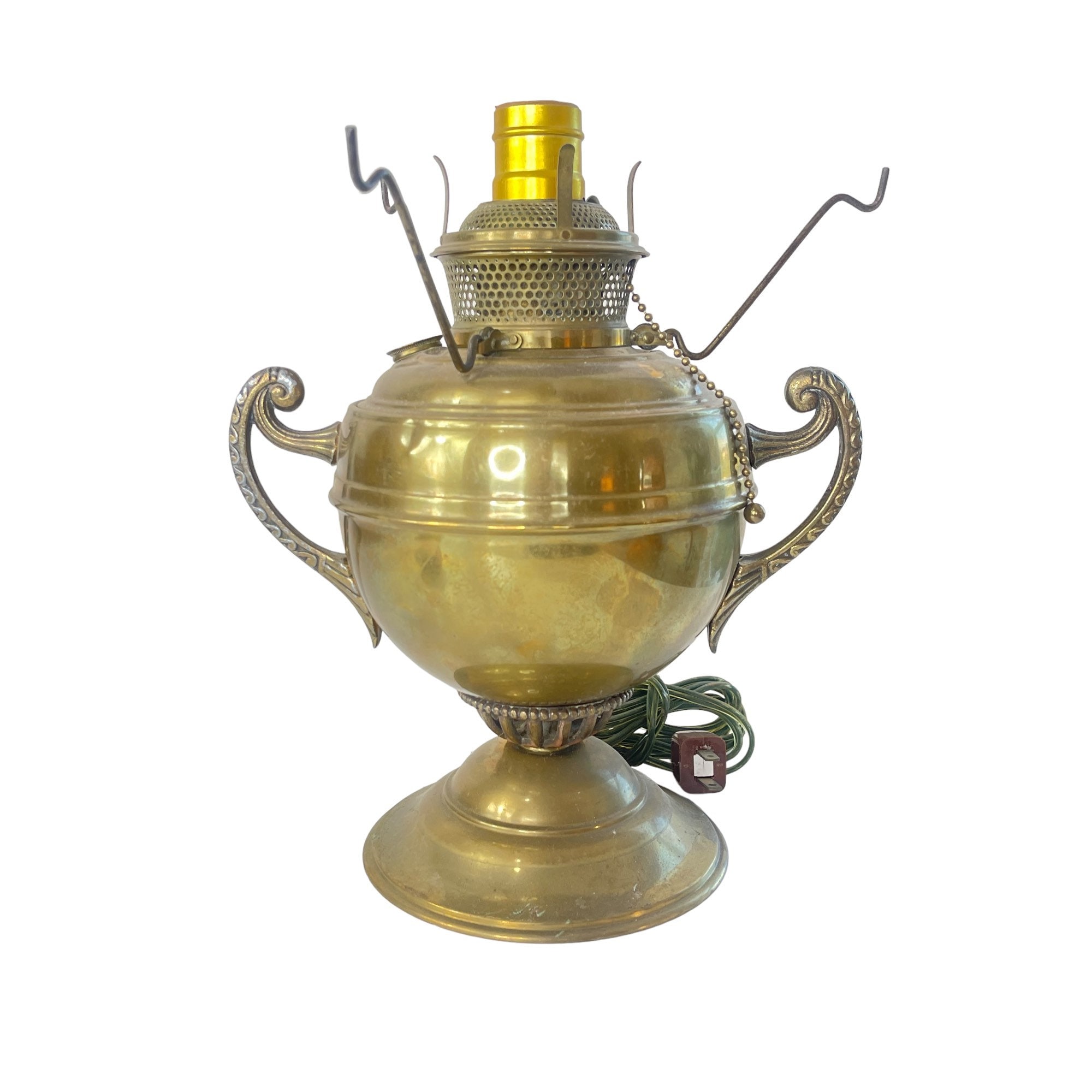 【♡】 Antique Bradley and Hubbard Brass Oil Lamp Converted to