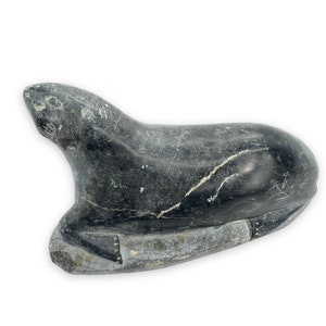 Vintage Inuit Soap Stone Carving Seal Signed ISAH 135508