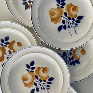 Set of 6 deep earthenware plates Moulin des Loups Roubaix motif vintage old French tableware - vintage earthenware flower plate