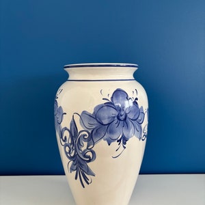 Vintage white and blue ceramic vase with floral pattern / large fleur-de-lis pattern vase / romantic style home decoration