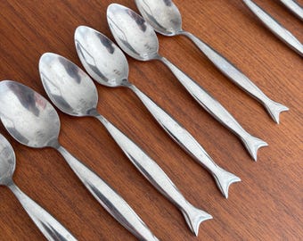 Set of 6 vintage stainless steel soup spoons – fish tail design – silver-plated metal cutlery in the shape of a fish