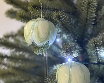 set of 3 vintage glass ornaments - christmas decoration - christmas ball - vintage glass flower ornaments - vintage glass christmas tree ball
