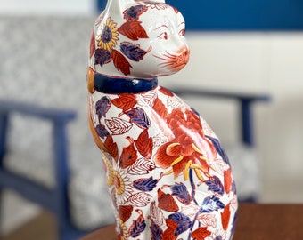 Vintage Chinese porcelain Imari cat statue - beautiful vintage Chinese decorative cat - old colorful cat