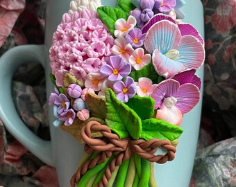 Personalisierte Polymer Clay Tasse, perfektes Geschenk, einzigartig, Blumen verziert, handgefertigt, angepasst, Tee, Kaffeetassen, Blumen, Pfingstrosen