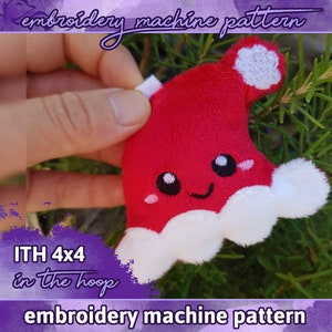 ITH PATTERN 4x4" / 10x10cm cute santa hat plush (freebie)