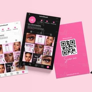 Peut inclure: Une page Instagram rose et noire pour une entreprise de pose d'extensions de cils appel&eacute;e "lashedbyadt". La page pr&eacute;sente une grille de photos de mannequins avec diff&eacute;rents styles de cils. La page comprend &eacute;galement un code QR qui dit "Scan me" et le texte "lashedbyadt.as.me".