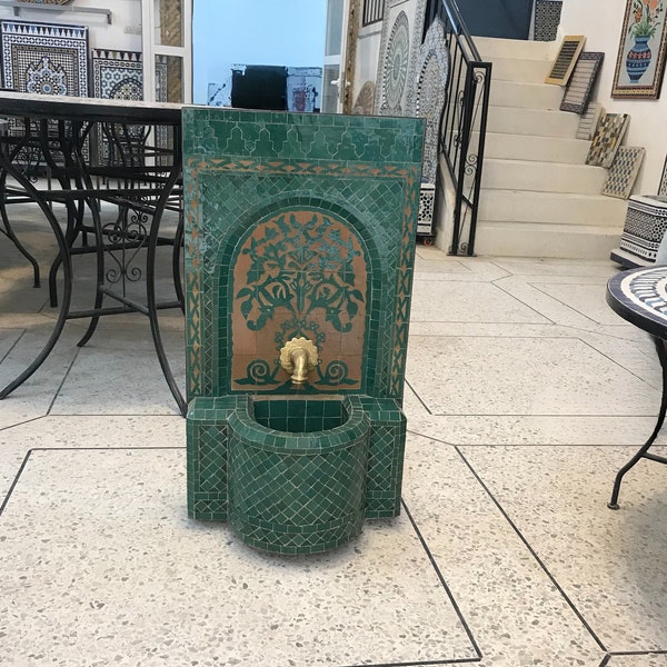 Grüner marokkanischer zellige Brunnen - Wandmosaikbrunnen - Handgemachter Mosaikbrunnen - Mosaikbrunnen