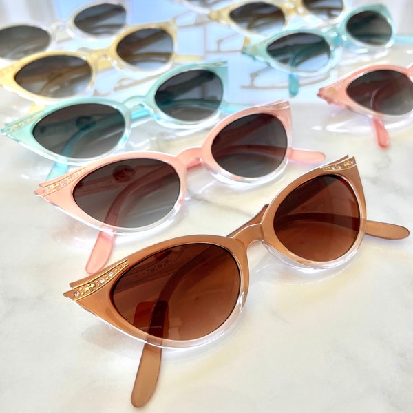 Retro Vintage 50s Small Gradient Cat Eye Sunglasses Fashionable Cute Designer Shades Bachelorette Birthday Party Favor Treat