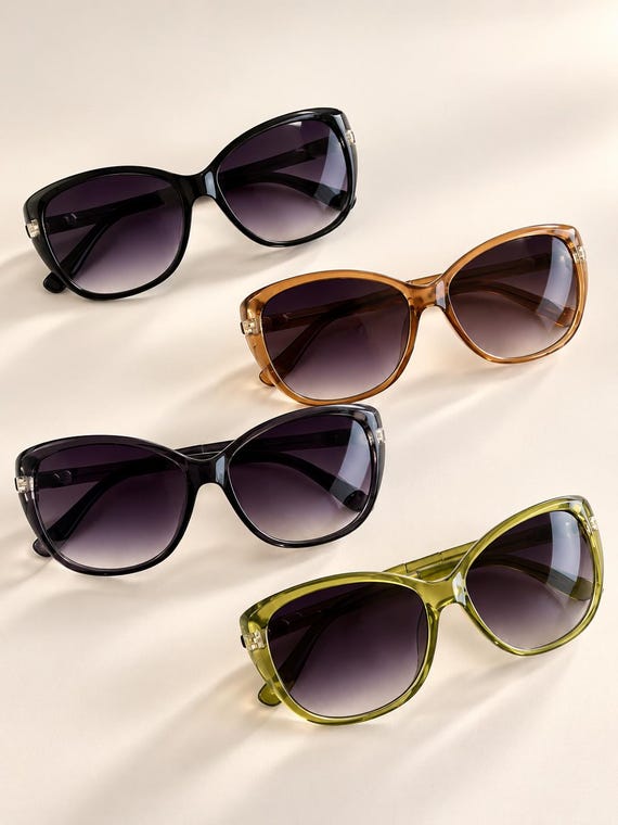 Oversized Jelly Cat Eye Sunglasses for Women | Retro Butterfly Sunglasses | Gradient Lens Shades | Vintage Fashion Eyewear CF1