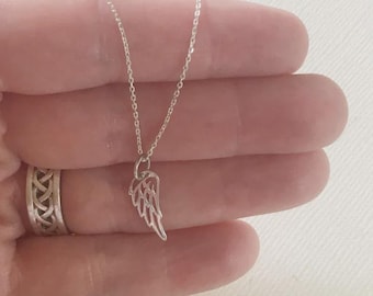 Sterling Silver Angel Wing Necklace, Dainty Angel Wing Pendant, Minimalist Memorial Necklace, Guardian Angel Jewelry, Layering Necklace
