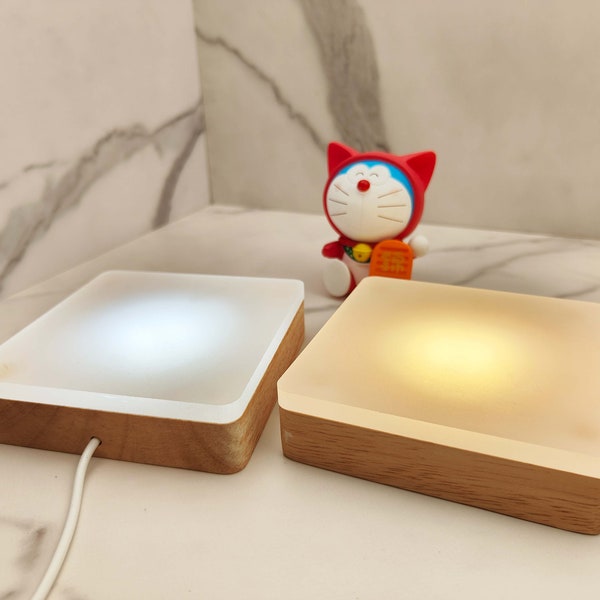 Pied de lampe USB carré en bois de 3,9 po. 10 cm avec panneau acrylique pour une lumière chaude et blanche, parfait pour le chevet et l'affichage