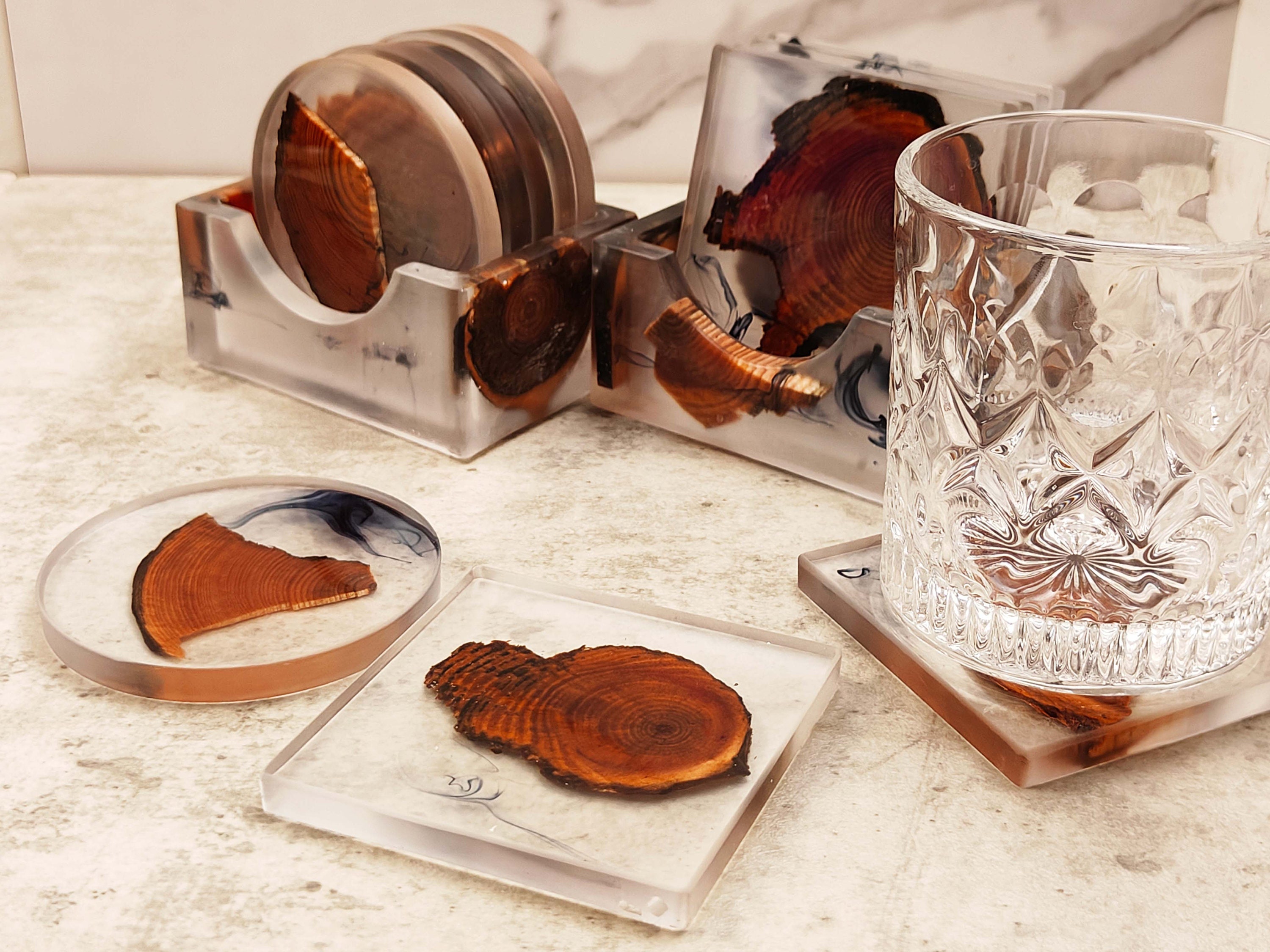 Stylish and Functional: Set of 6 Resin Coasters With Embedded Pine