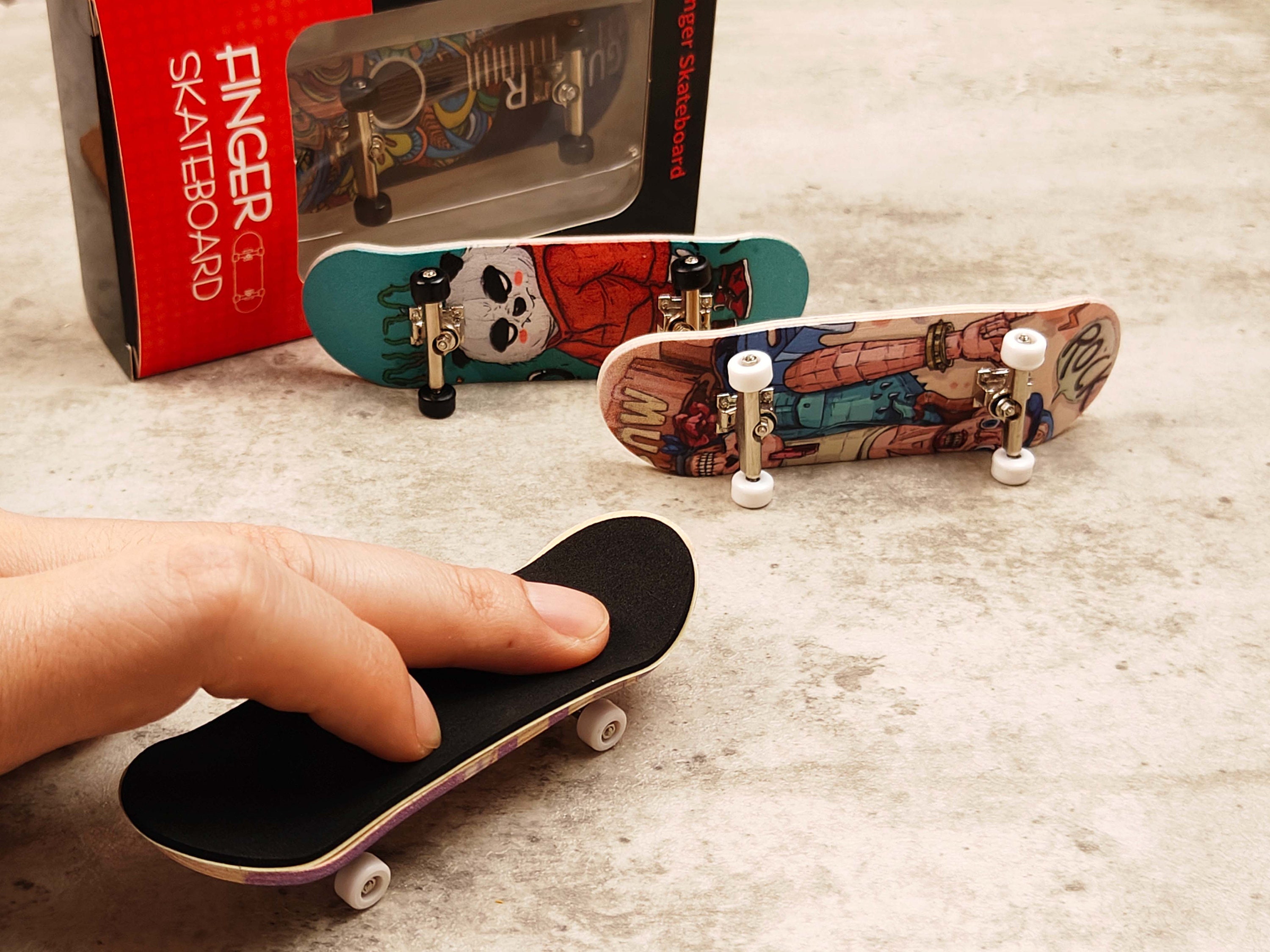 Mini Fingerboard Toy Finger Skateboards Set with Finger Mini Shirt and Pant  for Tech Deck Kids Gifts 