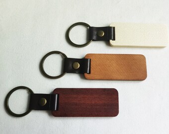 Ensemble de 5/10 porte-clés rectangulaires en bois vierge avec anneau de connexion en cuir, 3 couleurs au choix, idéal pour le bricolage, joli cadeau pour la famille