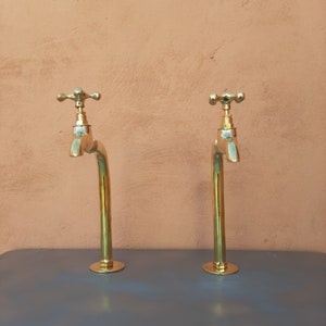 Unlacquered  brass bib faucets, antique brass bathroom kitchen pillar taps, customizable size.