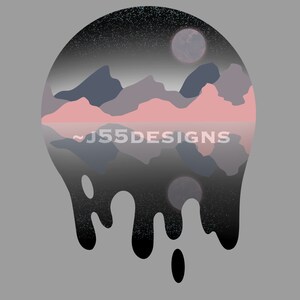 K&ouml;nnte beinhalten: Ein schwarzer Kreis mit einem sternenklaren Nachthimmel und einer rosafarbenen und blauen Bergkette, die sich in einem See spiegelt. Der Kreis tropft mit schwarzer Farbe.