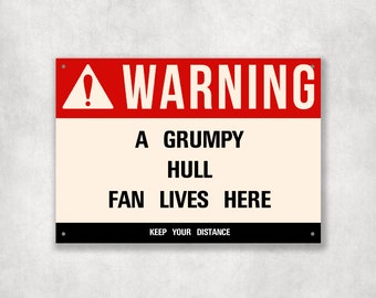 Grumpy HULL Fan Metal Sign - Vintage Retro Man Cave Decor, Funny Retro Plaque for Home Bar, Shed or Garage