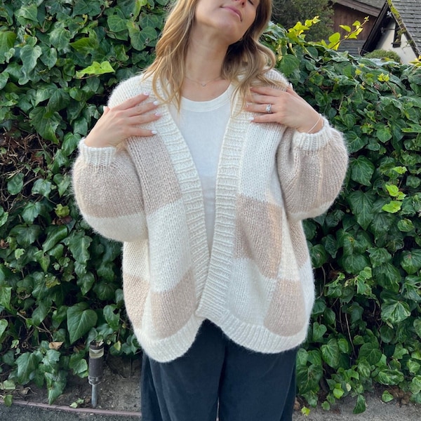 Knitting Pattern: Checkered Boyfriend Cardigan