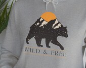 Outdoor Lover Hooded Sweatshirt, Adventure Hoodie, Wild and Free Gift, Bear Stars Mountain Hoodie, Cozy Clothing For Her, Womens Hoodie