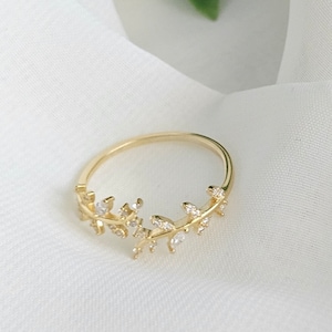 14K Gold Filled Leaf Ring, Open Size Adjustable Minimalist Dainty Delicate Ring, gift for her, birthday gift, gift for mom, minimalist ring image 1