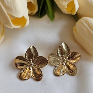 18K Gold Filled Big Flower Party Earrings, Stud Earrings, gift for her, Valentines day gift, gift for mom, Personalized gift, gold earrings