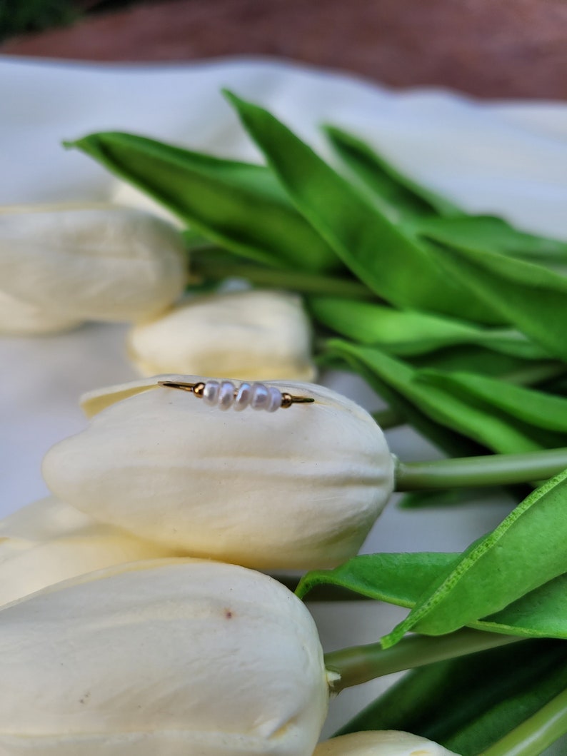 Bague perle, bague de fiançailles perle, bague perle or, bague tête de mort perle, petite bague perle, cadeau pour elle, cadeau d'anniversaire, cadeau pour maman image 3