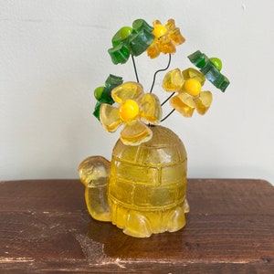 Vintage Lucite Acrylic Turtle and Flowers;Cheerful Lucite Bouquet