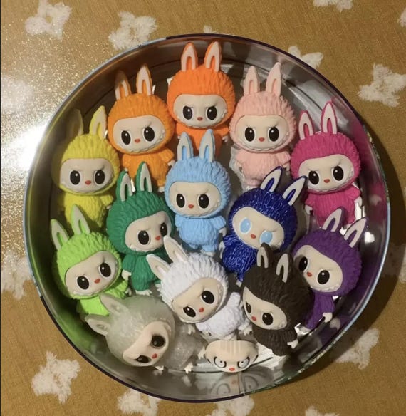 MOON オブジェ　手作り　モニュメント　ラブブの乗り物 ラブブの置物 - Etsy 日本