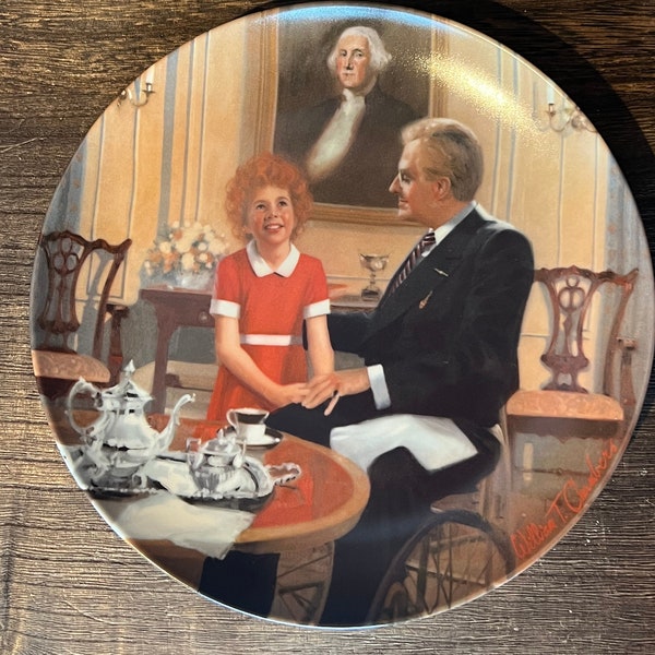 Vintage 5th Issue Annie Collector's Plate Series 'Tomorrow' Plate