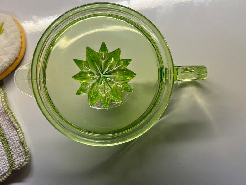 Vintage Green Uranium Glass Citrus Juicer Reamer Etsy