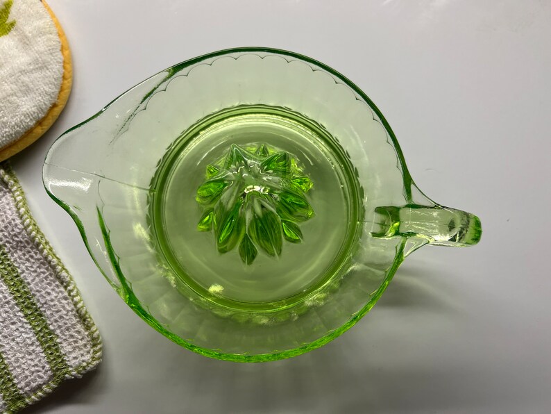 Vintage Green Uranium Glass Citrus Juicer Reamer Etsy