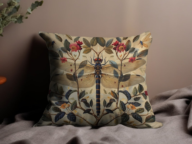 Vintage William Morris Print Dragonfly Botanische Decoratieve Sierkussen, Artistiek Home Decor, Natuur Geïnspireerd Woonkamer Accessoire afbeelding 6