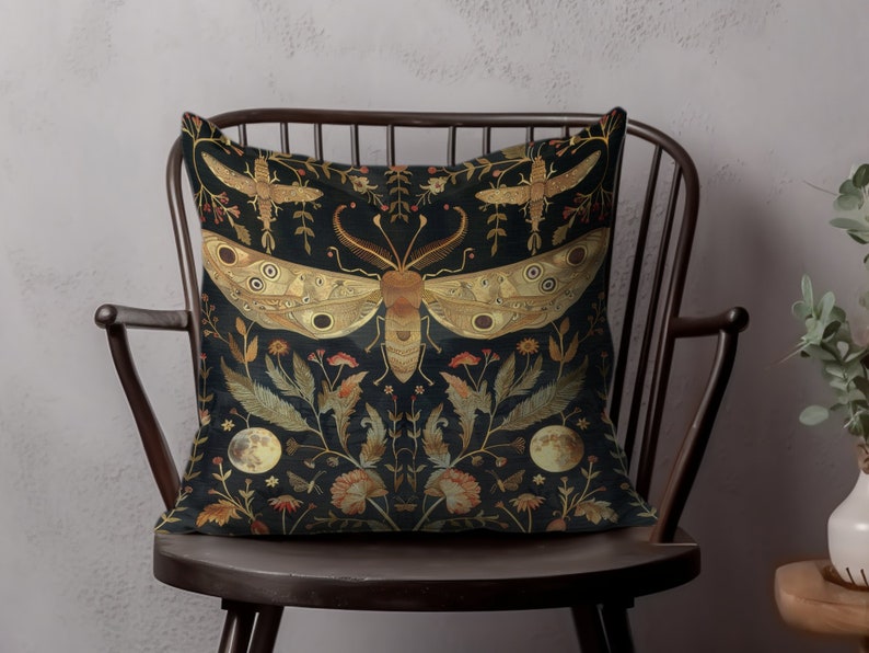 William Morris Print Moth Floral Pillow Cover, Vintage Geïnspireerde Decoratieve Kussenhoes, Natuur Kunst Woonaccessoires afbeelding 3