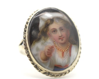 Elegant Antique Victorian Silver and Porcelain Hand-Painted Miniature Ring with Girl's Portrait from France, 19th Century