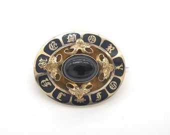 Exquisite 15ct Gold Antique Victorian Mourning Brooch With Onyx and Black Enamel "In Memory Of" 19th Century
