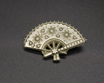 Antique Victorian Fan Silver and Brass Brooch Oriental Japanese Style