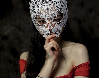 Metall Totenkopf Maske Schwarz Weiß Männer und Frauen Full Face Hollow Out Design Jahresfeier Halloween