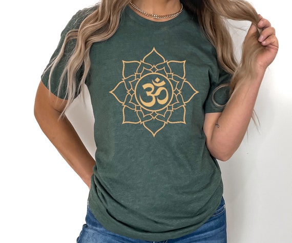 Golden Om Spiritual Symbol Yoga Meditation Ohm T-Shirt Golden Om Spiritual Symbol Yoga Meditation Ohm T-Shirt