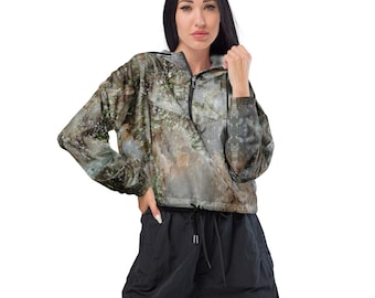 Quartz Moss Lichen Women’s cropped windbreaker